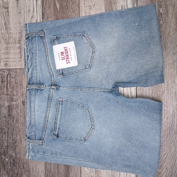 Celebrity Pink Distressed Straight Leg Jeans - Light Blue Size 7/28 - Picture 6 of 13